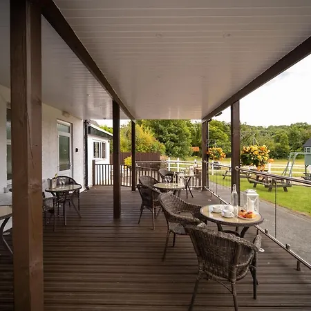 Entire Venue Hire With 8 Bedroom Accommodation - Your Own Pub Experience Swansea Exterior photo